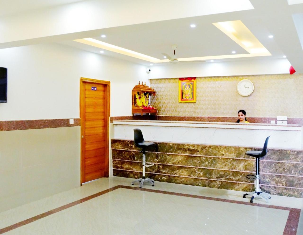 Dwarka Lodging & Boarding Mulki 외부 사진