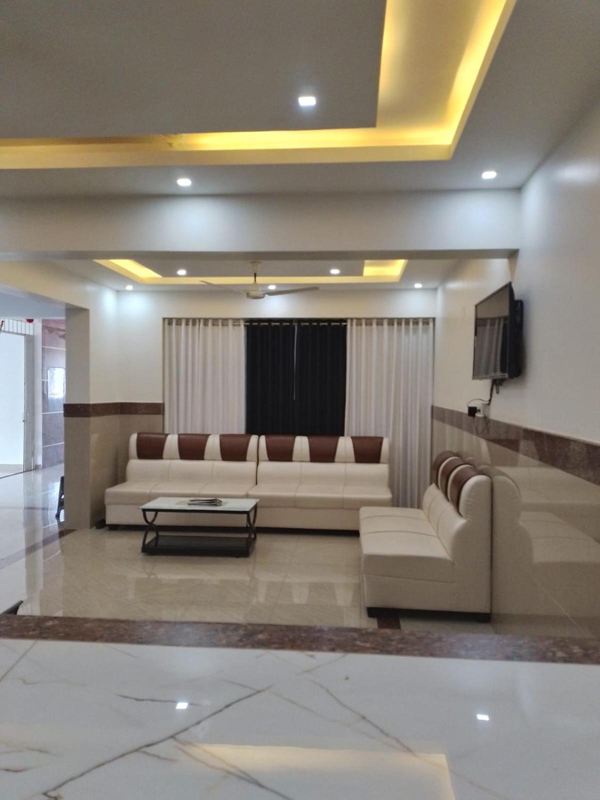 Dwarka Lodging & Boarding Mulki 외부 사진